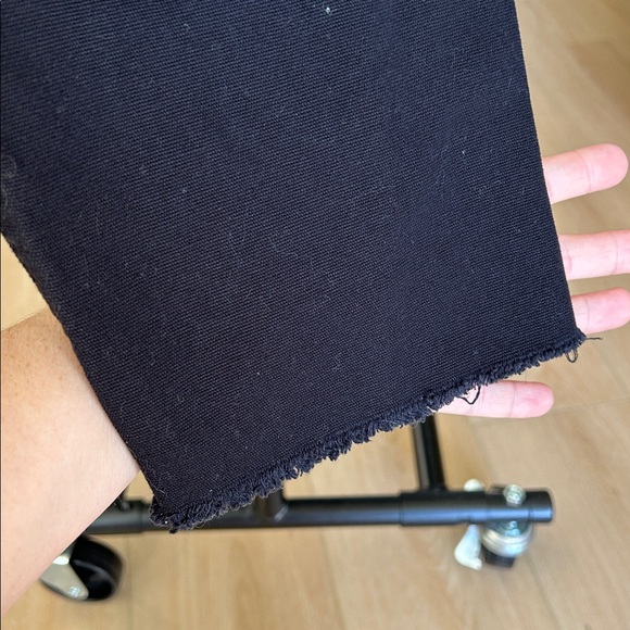 Cotton On Cargo Pants. Size 6. 26” inseam. - Picture 4 of 4